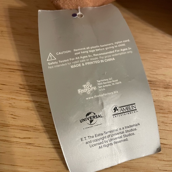 E.T. with Heart Extra Terrestrial 10” Plush ET Toy Factory Brown NWT 2018 - Picture 4 of 8